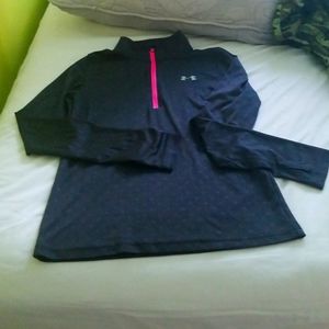 Youth black sporty UNDER ARMOUR long sleeves shirt.